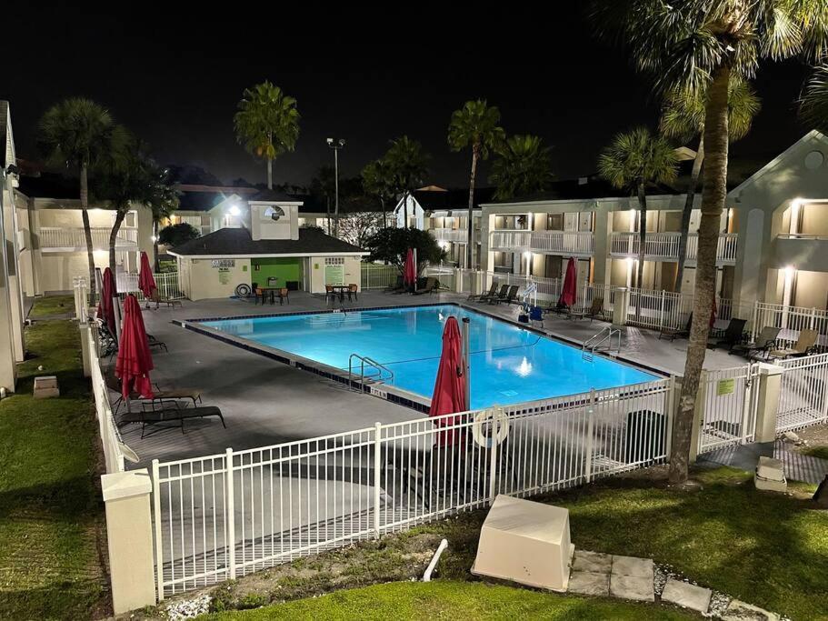 Newly Room In Cozy Hotel With Super Location To The Parks Kissimmee Luaran gambar